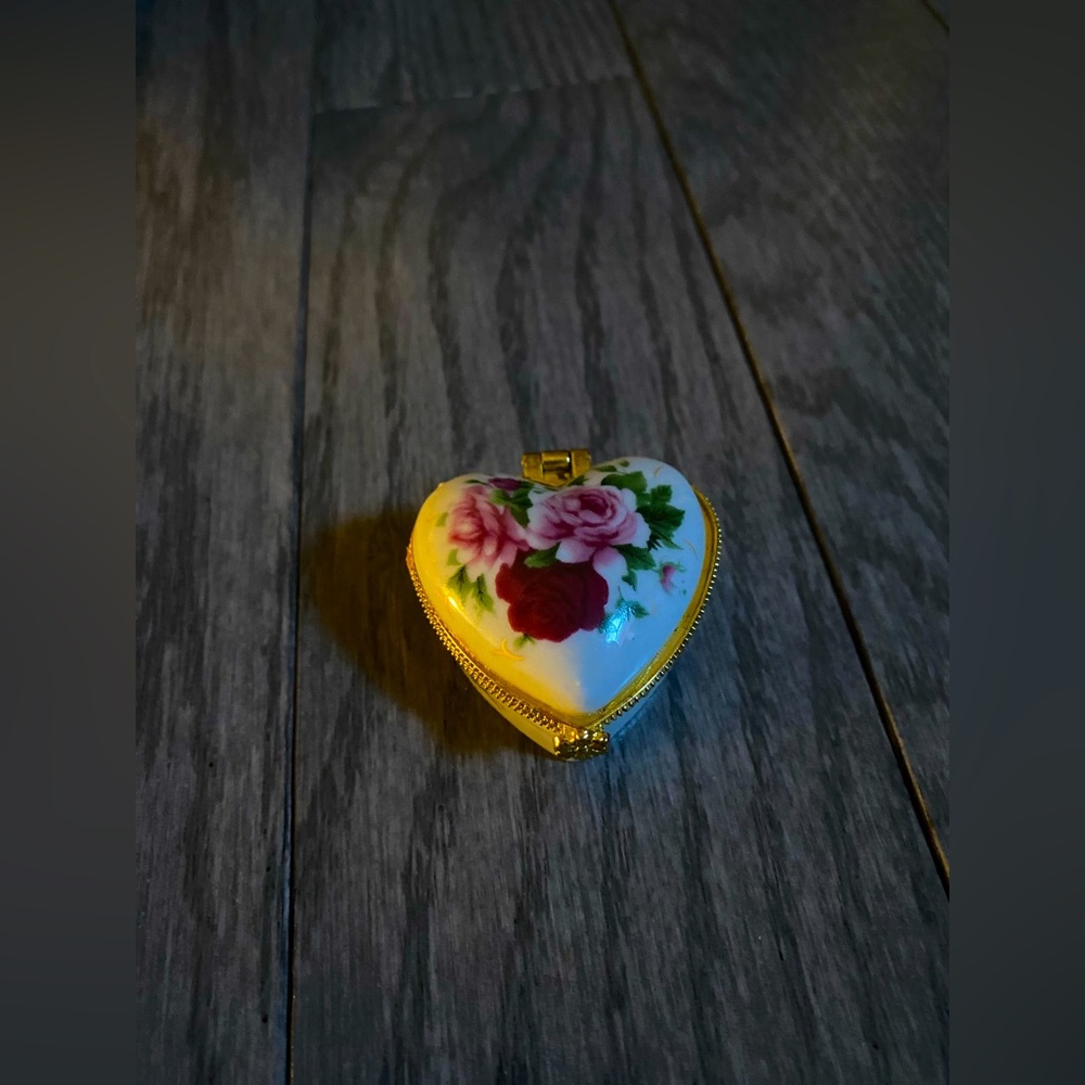 Vintage floral heart shaped porcelain jewelry box